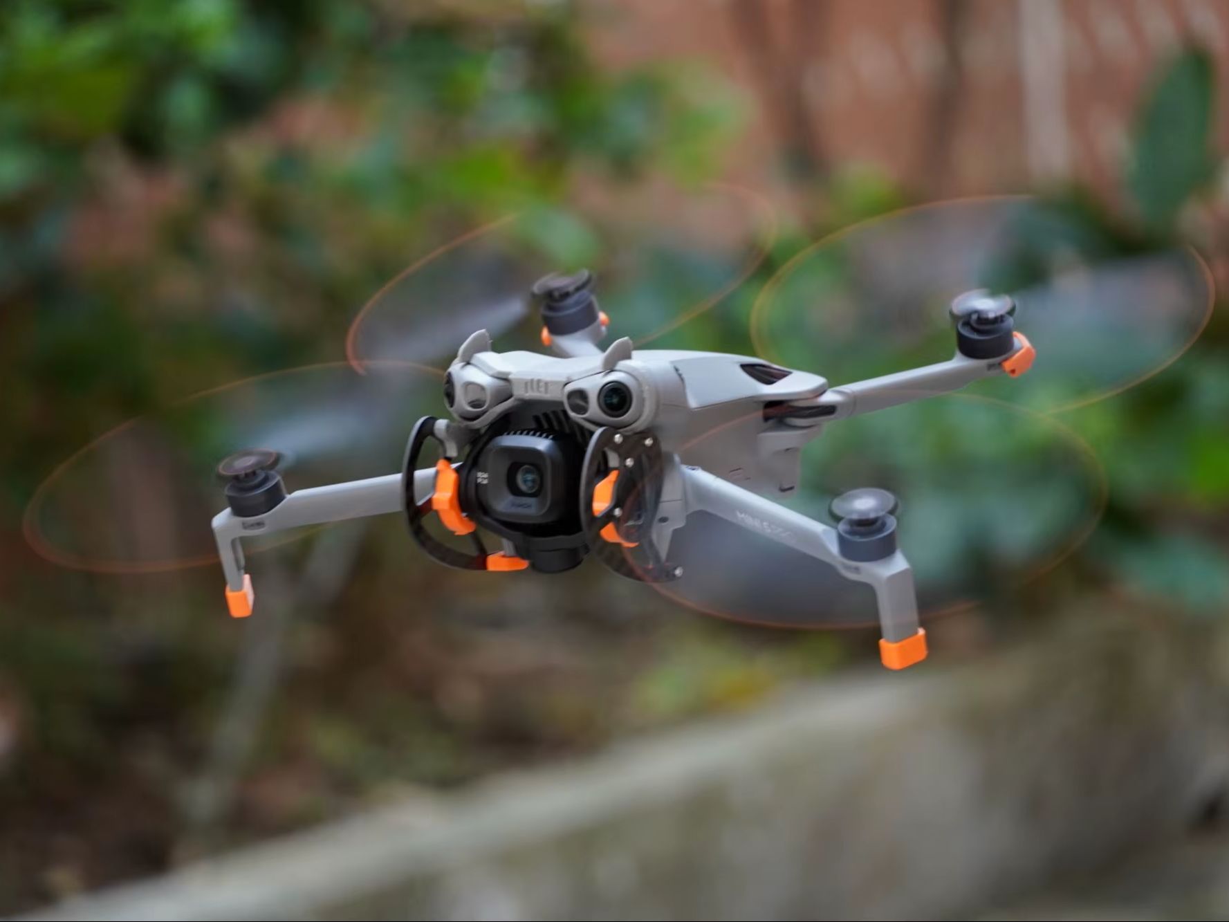 DJI Mini 5 / Mini 5 Pro ドローン用ジ - Drone Video Production のレビューと価格